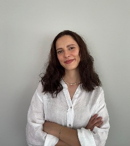 Instructor İrem Aksu Çekiç