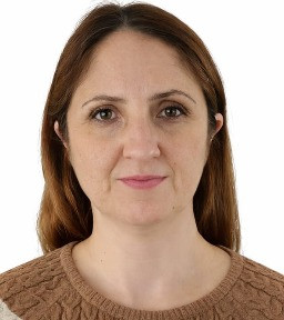 Instructor Mary Jane Meryem ÖZKURKUDİS